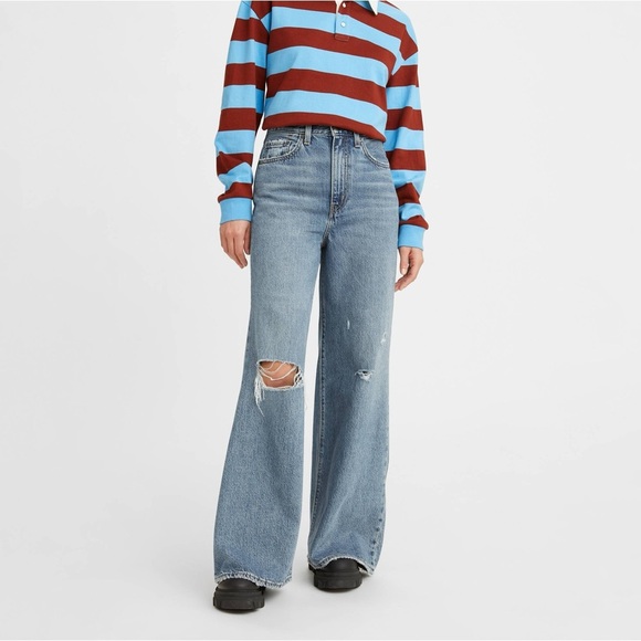 Levi’s High Loose Flare Jean - Picture 1 of 11